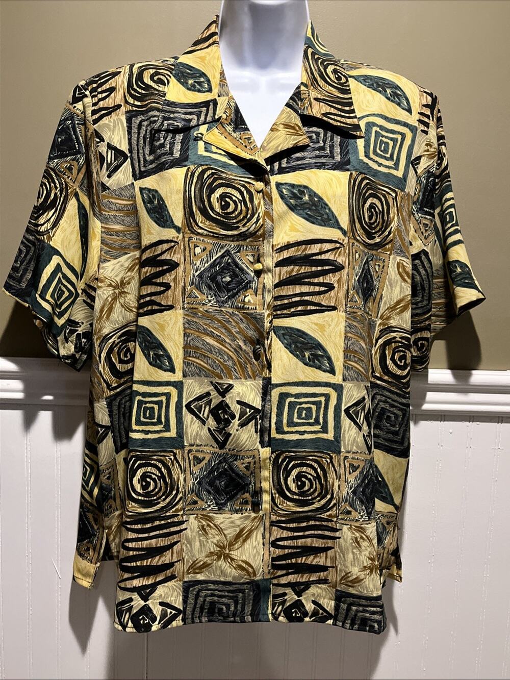 Vintage Voir Collection Geometric Button Up Blouse Size XL Retro Statement Print